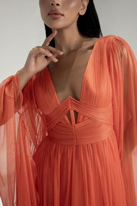 فستان ميتاليك برتقالي بخامة لامعة وخفيفة