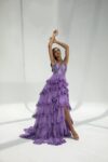 فستان تول بنفسجي بتصميم مميز مع توب مطرز مرصع بخيوط لامعة